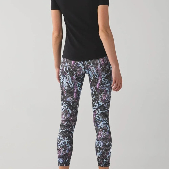 Lululemon All Sport Crop Floral Sport Tranquil Blue Multi 21108 - Picture 3 of 12